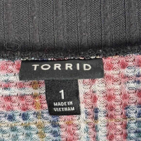 Torrid Plus 1X Plaid Waffle Knit Surplice V-Neck Top Red Black‎ Long Sleeve - Picture 6 of 12